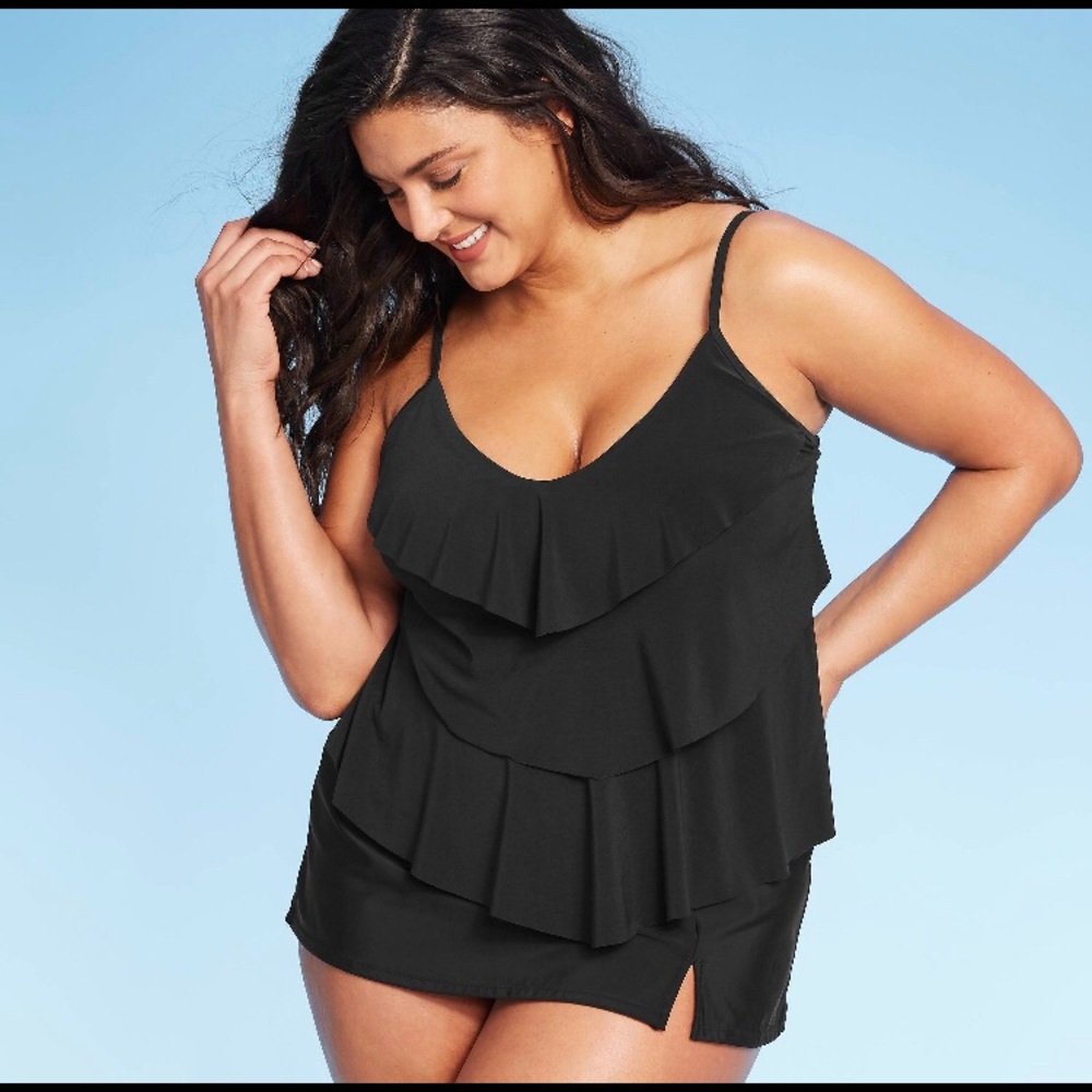 Black tiered tankini top 16/18